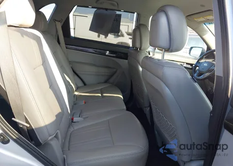 2014 Kia Sorento Lx z USA, uszkodzony, nr VIN 5XYKTDA65EG471878